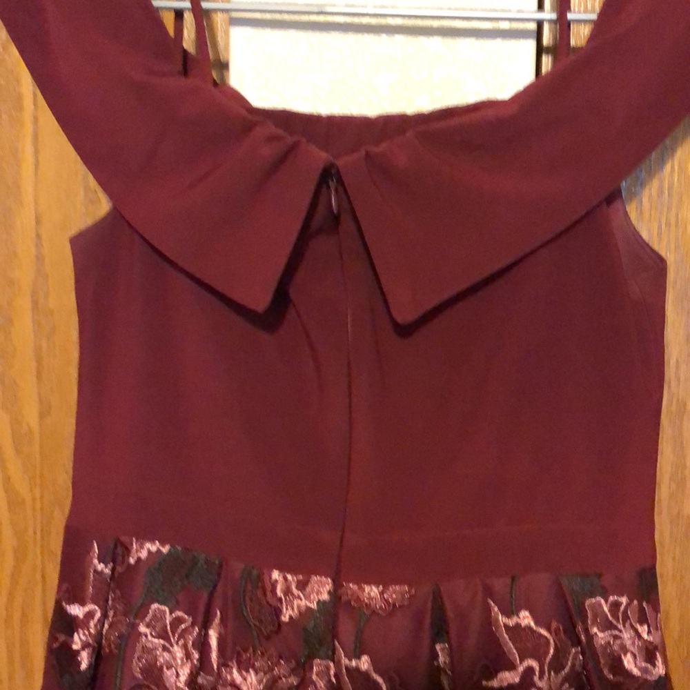 Dress - Picture 5 of 6